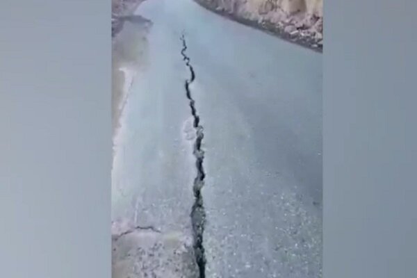 جاده پلدختر- خرم‌آباد آبستن حوادث قریب الوقوع 