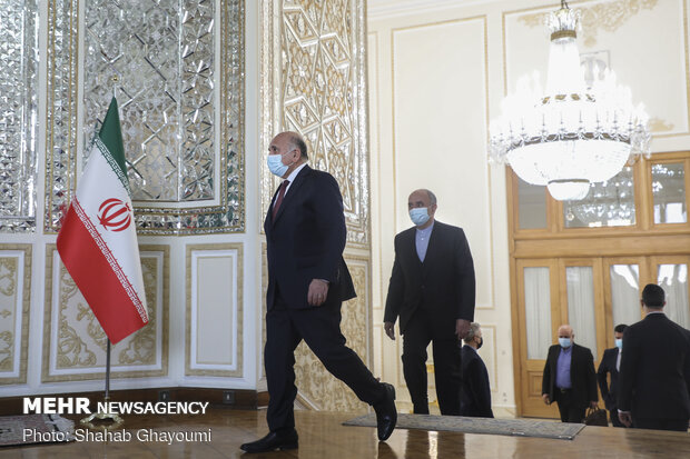 ورود فواد حسین وزیر امور خارجه عراق در دیدار  با محمد جواد ظریف