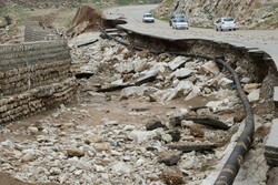 احداث جاده سیل‌زده خرم‌آباد - پلدختر در انتظار اعتبار/ پیگیری از طریق دولت و بانک‌ها