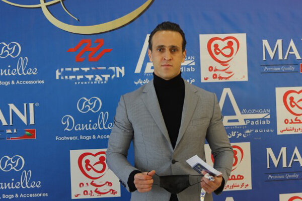 علی کریمی:روز مهندس را تبریک می‌گویم/فوتبال دیگر به من نیاز ندارد