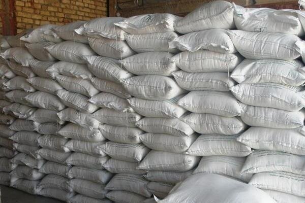 کشف بیش از ۲ تن آرد ذرت احتکار شده در آستانه اشرفیه کشف بیش از ۲ تن آرد ذرت احتکار شده در آستانه اشرفیه