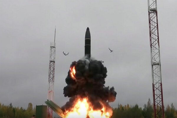 مسکو موشک قاره پیمای بالستیک «سرمت» را با موفقیت پرتاب کرد
