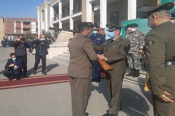 مراسم دانش‌آموختگی دانشجویان دافوس ارتش برگزار شد