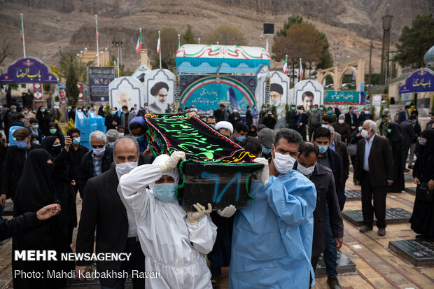 پیکر مادر سردار شهید شفیعی تشییع شد