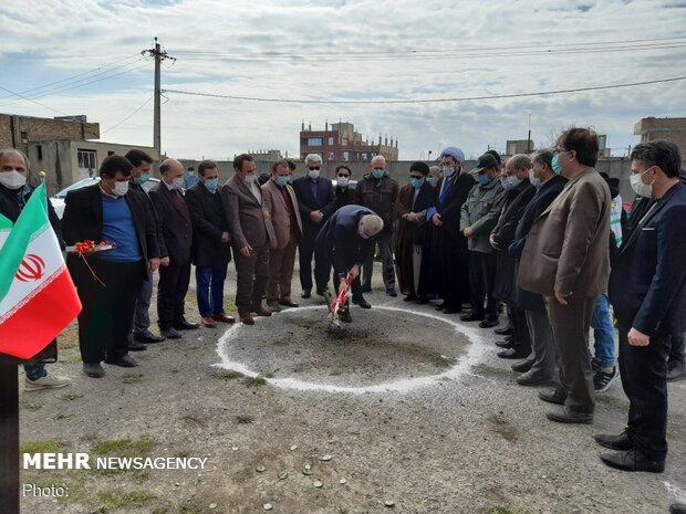 یکصد و سی و هفتمین مدرسه استثنایی کشور در پارس‌آباد کلنگ‌زنی شد