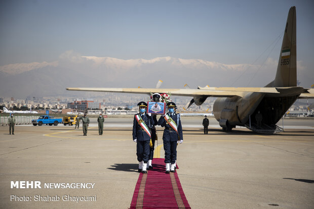 تشییع پیکر خلبان شهید بیرجند بیک محمدی