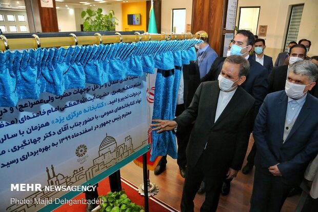 Veep arrives in Yazd prov. to inaugurate development projects
