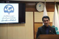 عابد اکبری: در سیاست بین ملت‌ها از آموزه‌های نوروزی الهام بگیریم