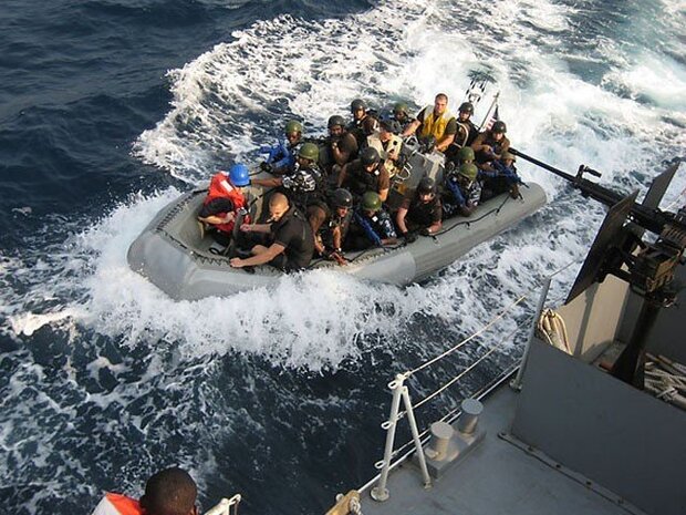 نائیجیریا میں بحری قزاقوں نے چینی بحری جہاز کے عملے کو رہا کردیا