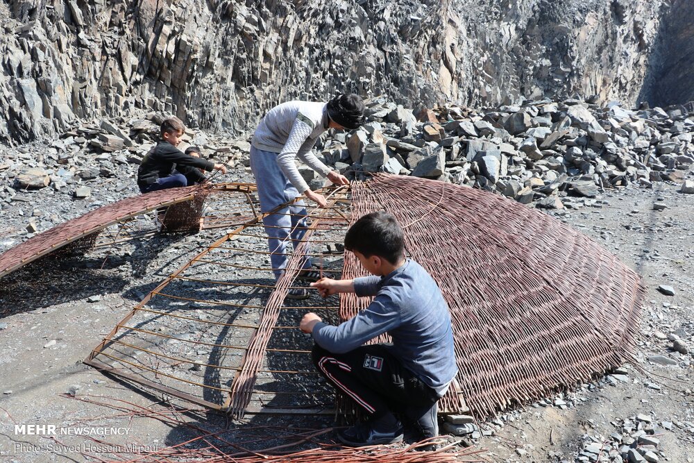 Twig weaving in Razavi Khorasan
