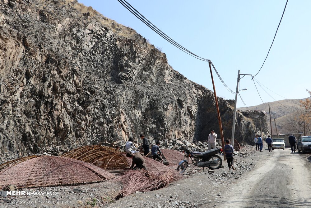 Twig weaving in Razavi Khorasan
