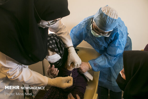 Vaccination for the elderly in Tabriz