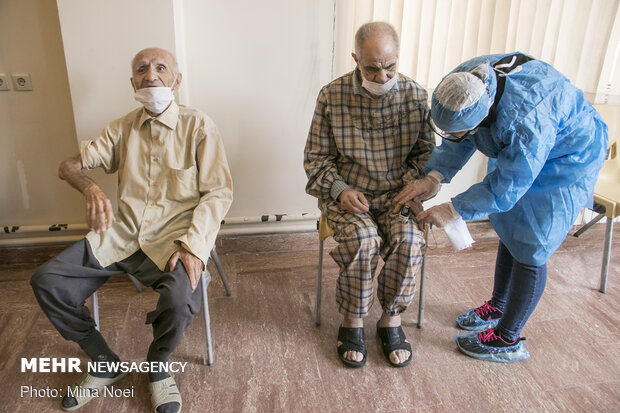 Vaccination for the elderly in Tabriz