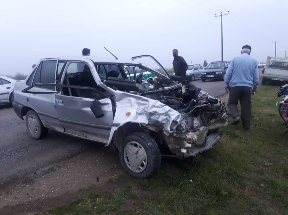 سقوط خودروی پراید به دره ای در محور ساران-کیلان/۴ نفر مصدوم شدند