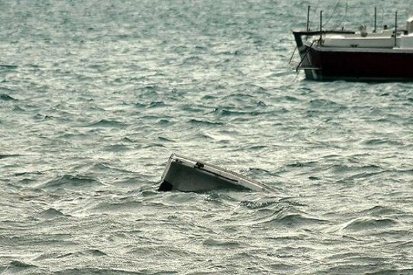 ۶ نفر پس از واژگونی قایق غرق شدند