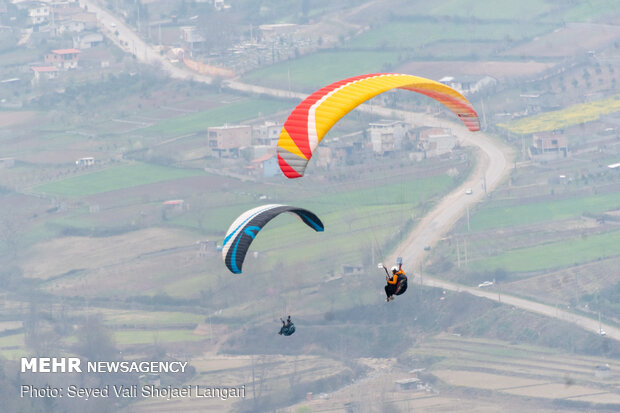 Paragliding in Sari
