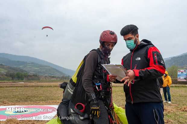 Paragliding in Sari
