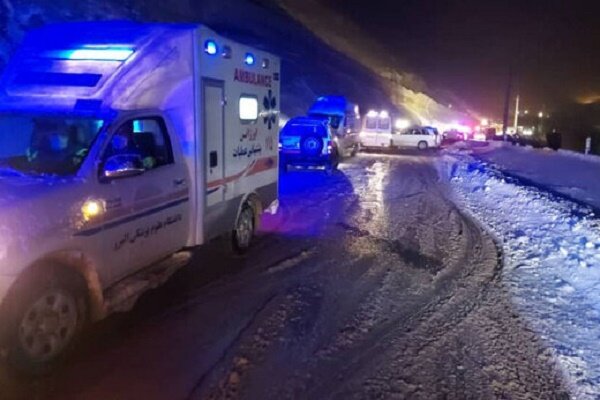 VIDEO: Avalanche hits bus on Karaj-Chalus road