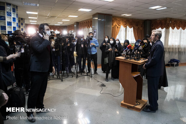 Head of Iranian HR High Council meets foreign ambassadors 