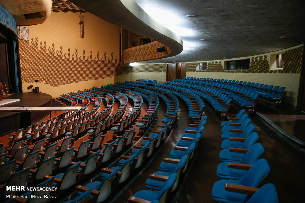 محدودیت‌های کرونایی تئاتر بالاخره لغو شد/ استفاده از ۱۰۰ درصد ظرفیت