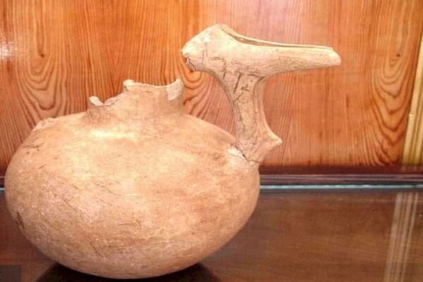 دۆزینەوەی دەفری گڵێنەی هەزار ساڵ پێش زایین لە سەقز