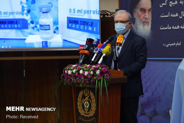 Iran unveils “Fakhra” COVID-19 vaccine