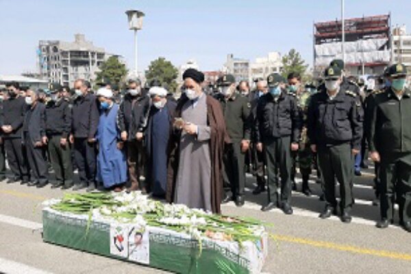 پیکر شهید حقانی فر در مشهد به خاک سپرده شد