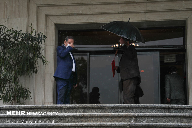 Rainy cabinet session on last Wednesday of year