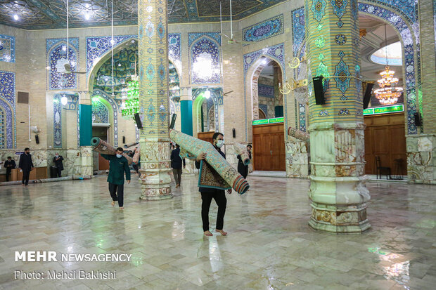 غبار روبی مسجد مقدس جمکران در آستانه نیمه شعبان
