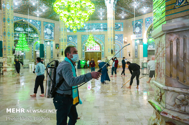 غبار روبی مسجد مقدس جمکران در آستانه نیمه شعبان
