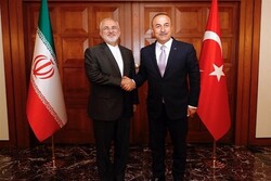 Iranian, Turkish FMs hold talks in Istanbul