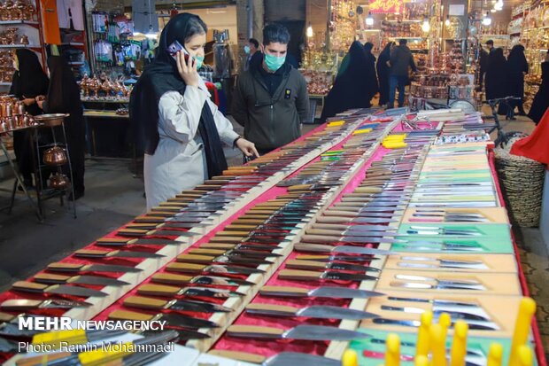 جنب و جوش نوروزی در بازار شب عید در زنجان 