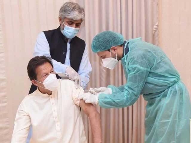 پاکستان کے وزیر اعظم عمران خان کورونا وائرس کا شکار ہوگئے