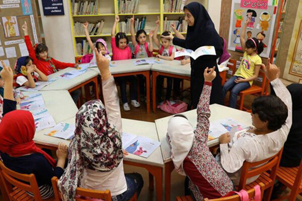 روایت کتاب خوانی کودکان استان سمنان/ترویج هدفمند توسط کتابداران