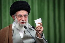 Leader reiterates Iran's final say on JCPOA