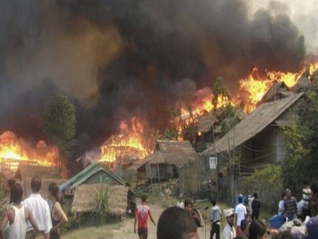 بنگلہ دیش میں روہنگیا کیمپ میں آتشزدگی سے کئی خیمے جل گئے