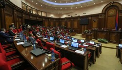 البرلمان الأرميني يعلن إلغاء "حالة الحرب"