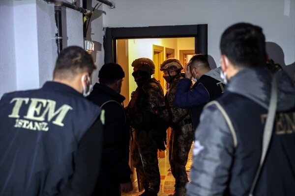 İstanbul'da IŞİD operasyonu: 18 gözaltı
