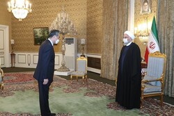 Cumhurbaşkanı Ruhani, Çin Dışişleri Bakanı'nı kabul etti