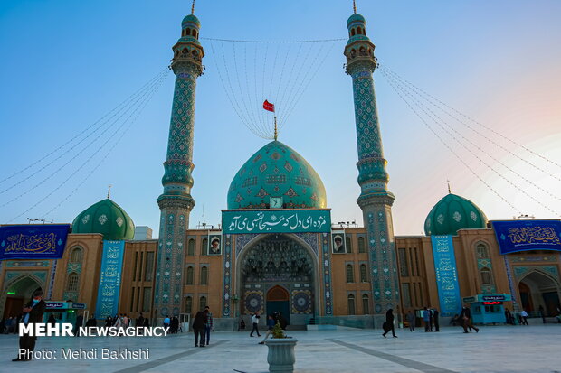 مسجد جمکران در آستانه نیمه شعبان