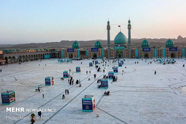 مسجد جمکران در آستانه نیمه شعبان