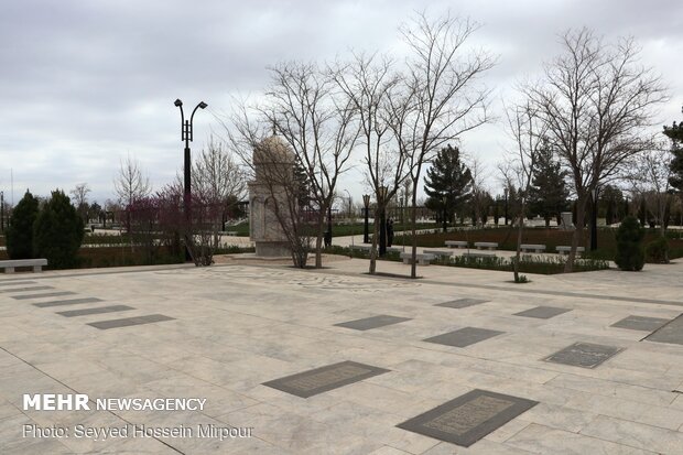 Tomb of Ferdowsi during Nowruz holidays