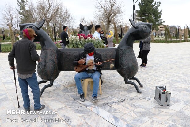 Tomb of Ferdowsi during Nowruz holidays