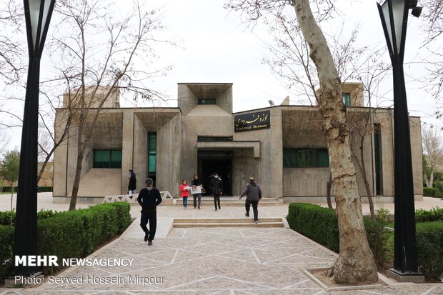 Tomb of Ferdowsi during Nowruz holidays