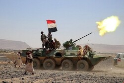 فتوحات جدید ارتش و کمیته‌های مردمی یمن در جبهه مأرب/ بمباران مواضع نیروهای «عبد ربه منصور هادی»