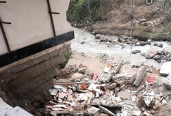 خسارت ۲ میلیارد تومانی رانش دیواره رودخانه مرغک شاندرمن