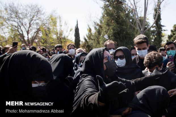 Azadeh Namdari's burial