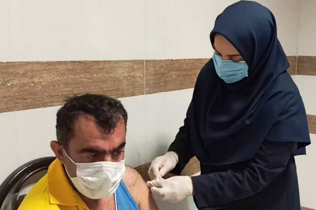 تزریق واکسن کرونا به پاکبانان دزفول آغاز شد