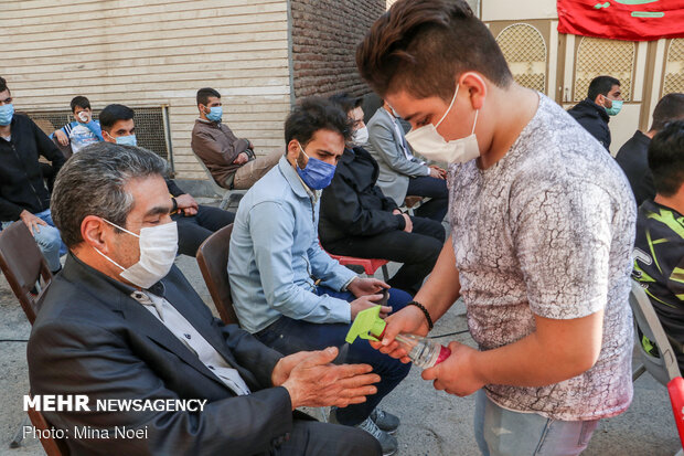 جشن نیمه شعبان در کوچه دوستان