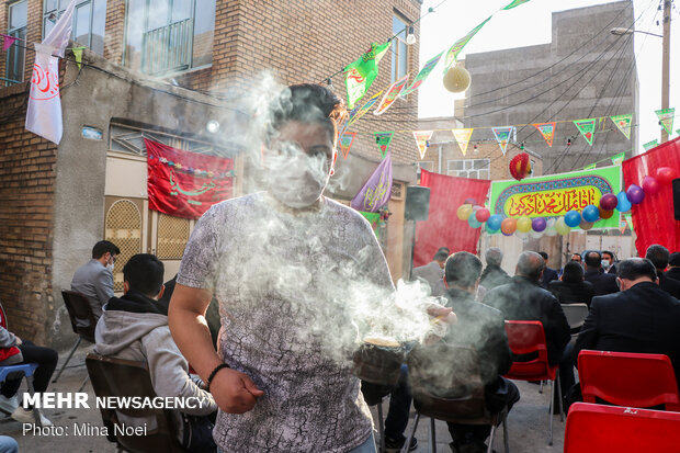 جشن نیمه شعبان در کوچه دوستان